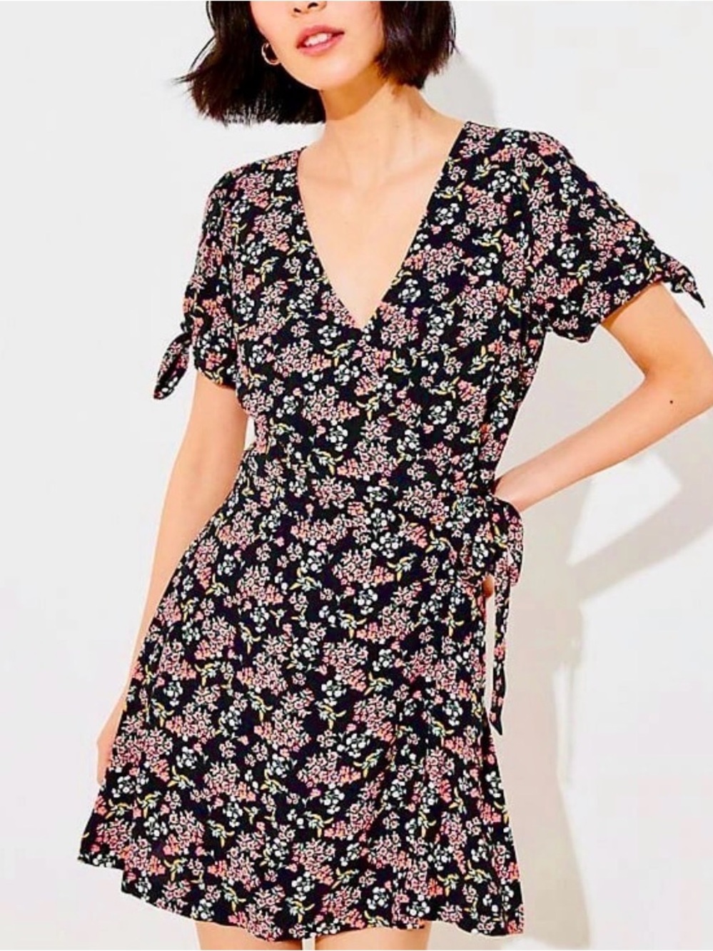 LOFT Black Wrap Dress with Pink Floral Tie at Waist and Sleeves V Neck 8 NWT